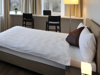 bed, working chairs